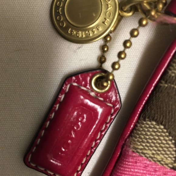 Coach wristlet - Picture 2 of 3